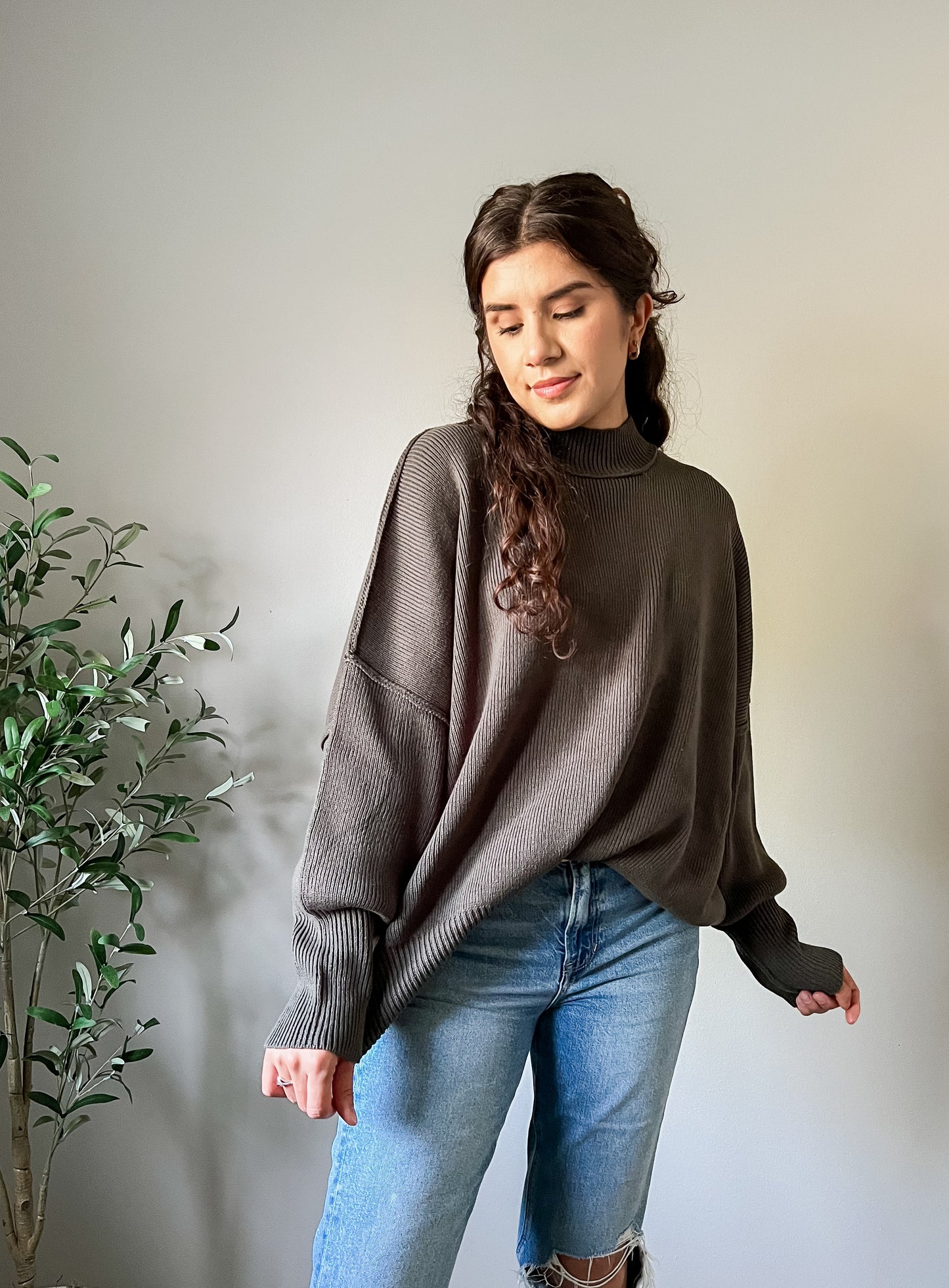 Ellie Sweater - Dark Olive